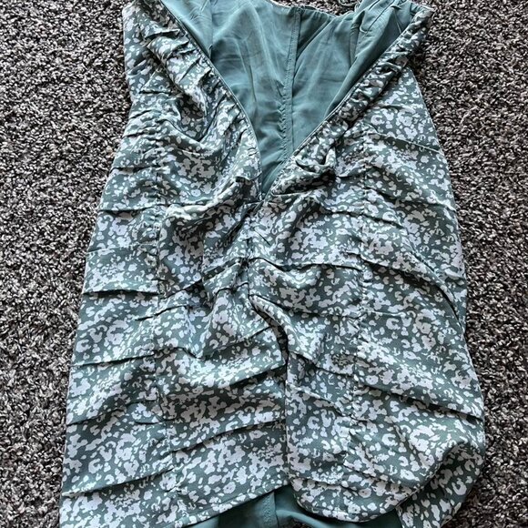 Abercrombie & Fitch Green And White Floral Small mini dress adjustable straps - Picture 7 of 7